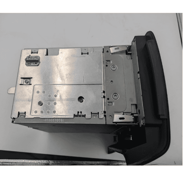 Audi TT 8J 1.8 TFSI 2014 RHD Concert Radio Head Unit (second hand) - 8J0035186Q