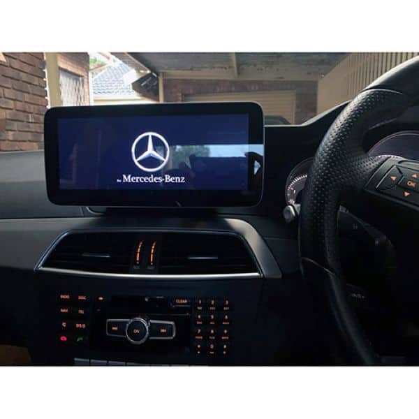 Mercedes Compatible W204 11-14 Android 10.25" Navigation CarPlay/Android Auto
