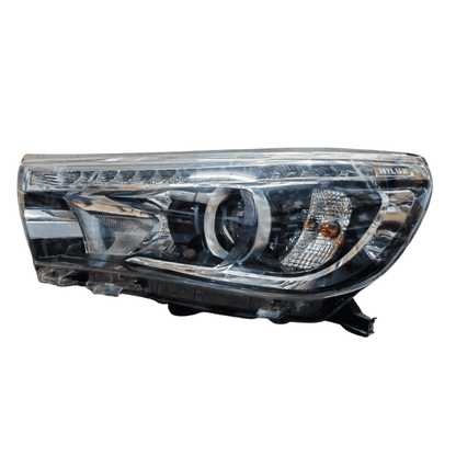 Toyota Hilux 16-19 Headlight Second Hand - Left Side