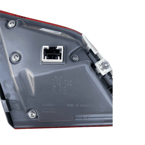 MERCEDES-BENZ B W246 REAR RIGHT INNER TAIL LIGHT (Second Hand) - A2469069400