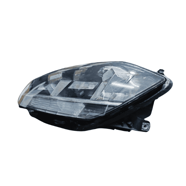 Toyota Hilux 16-19 Headlight Second Hand - Left Side
